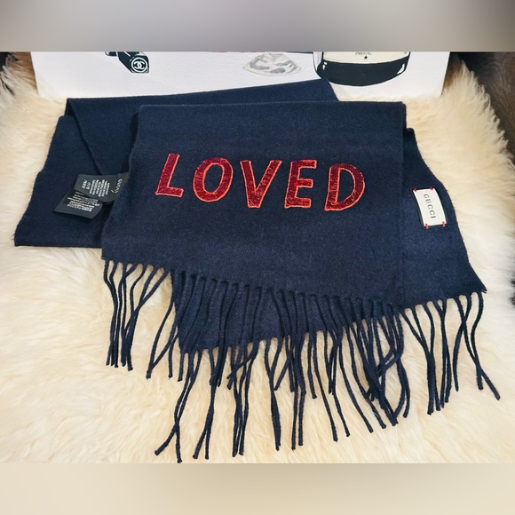๐ GUCCI LOVED Sequence SCARF Unisex 100% Polyester - Picture 8 of 10